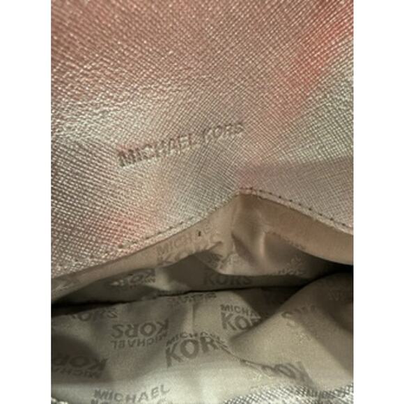 Michael Kors Metallic Silver Clutch Wallet*Jet Set Large Carryall Trifold* - Picture 11 of 14